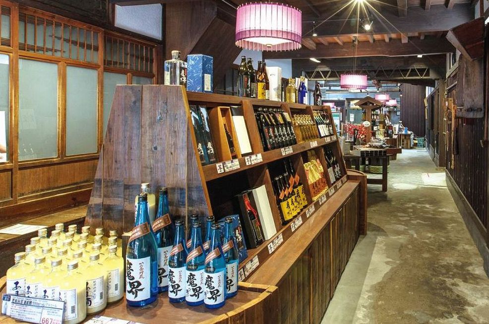 観光酒蔵肥前屋内観