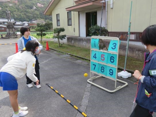 R5.3.25 スポーツ体験会（ストラックアウト）2