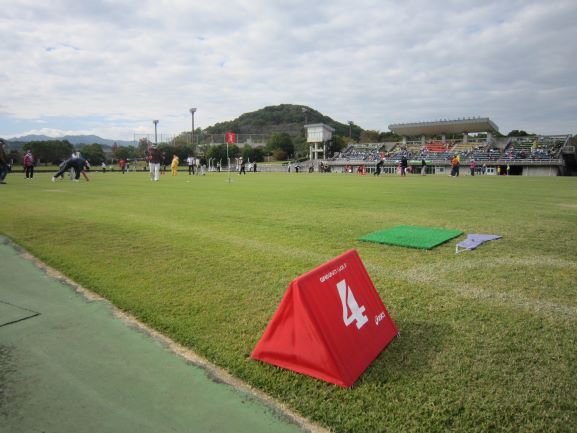 R5.10.29 陸上競技場2