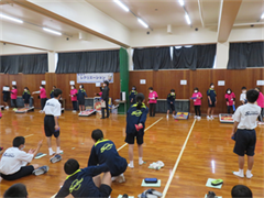 西部中学校1年生バッゴー体験の様子